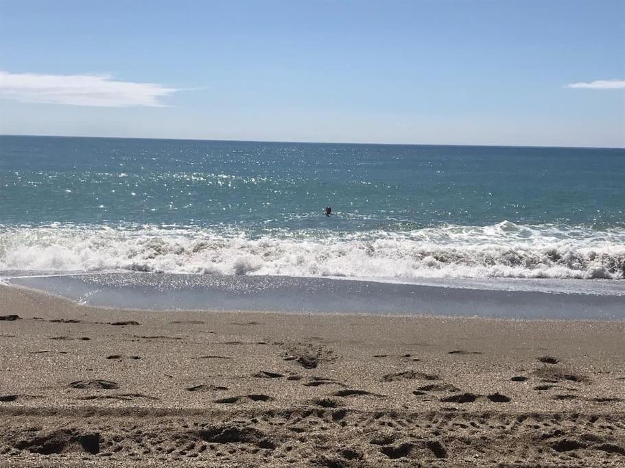 Apartment Excellent Choice For Up To 8, 150 Sqm Of Comfort, 700 To Beach, With Pool, Air-conditioning Fuengirola