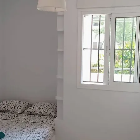 Excellent Choice For Up To 8, 150 Sqm Of Comfort, 700 To Beach, With Pool, Air-Conditioning Fuengirola Exterior photo