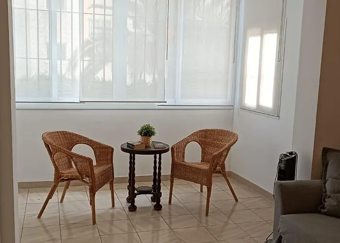 Excellent Choice For Up To 8, 150 Sqm Of Comfort, 700 To Beach, With Pool, Air-Conditioning