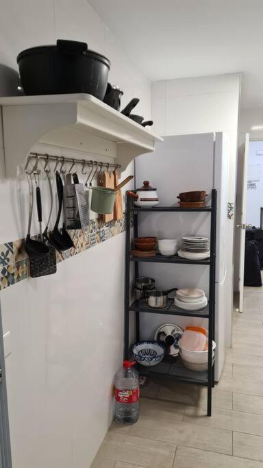 Excellent Choice For Up To 8, 150 Sqm Of Comfort, 700 To Beach, With Pool, Air-conditioning Apartamento